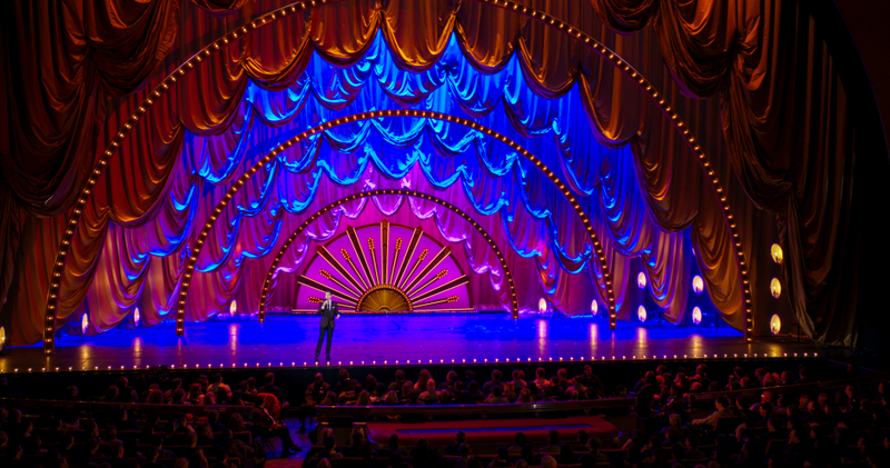 Illustration for article titled John Mulaney packs the house with laughs in Kid Gorgeous At Radio City